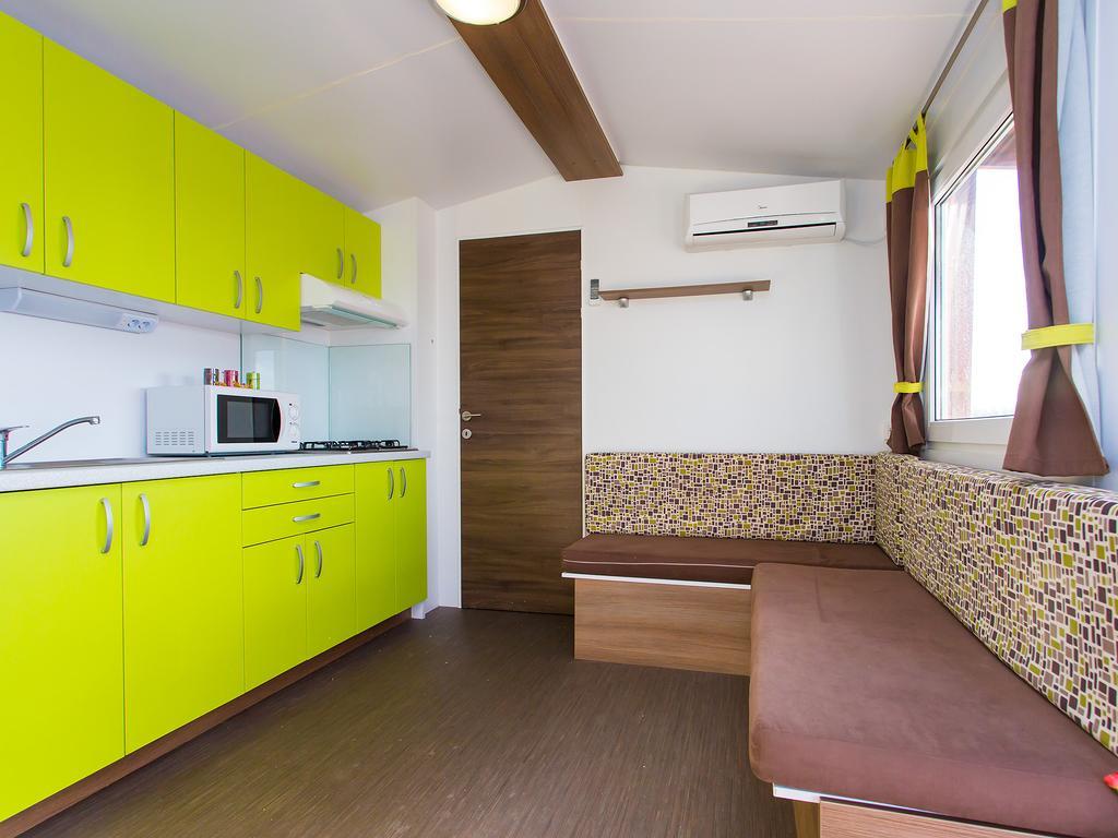 Zelena Laguna Mobile Homes Mugeba Екстер'єр фото